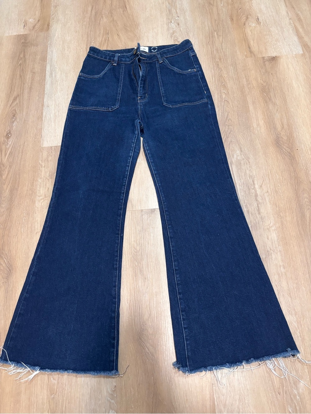 Rollas east coast flare Women’s Dark Blue Flared Jeans size 32